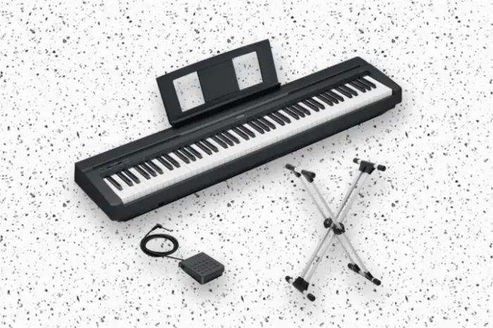 Piano Digital Yamaha P-45 com Pedal e Suporte