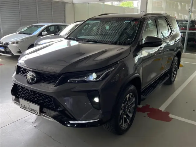 Toyota Hilux SW4 4X4 2.8 Diesel 2024