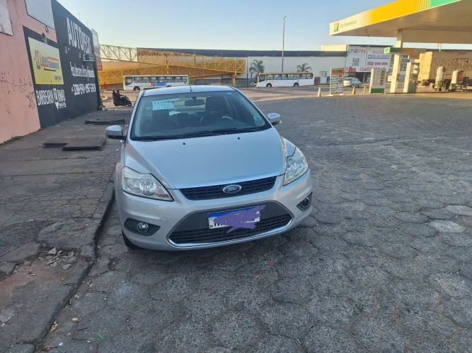 Ford Focus Sedan 1.6/1.6 Flex 8v/16v 4P Mec. 2012