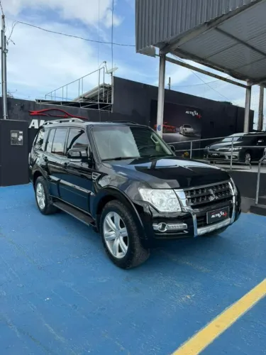 Mitsubishi Pajero HPE Full 3.2 4X4 T.i.dies. 5P AUT 2018