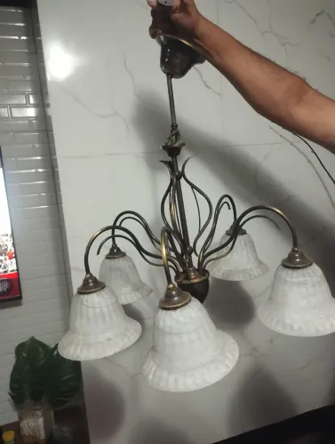 Lustre de metal