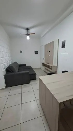 Imóvel para aluguel tem 56 metros quadrados com 2 quartos em Jardim Gurilândia - Taubaté -