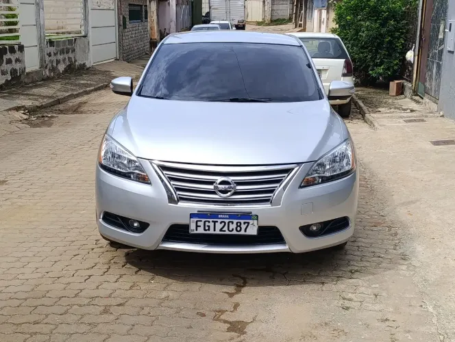 Nissan Sentra SL 2.0/ 2.0 Flex Fuel 16V Aut. 2016