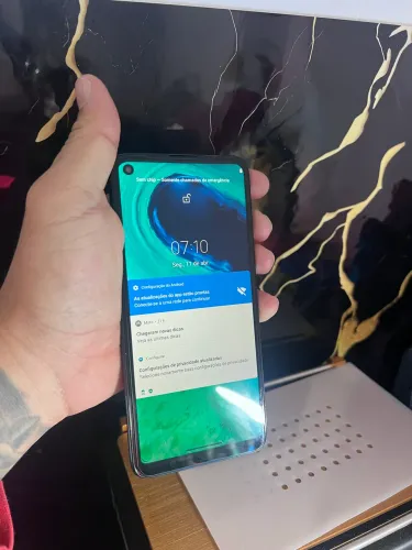 Celular Moto g8
