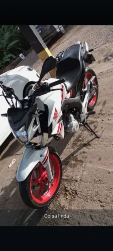 Honda CB 250 2022