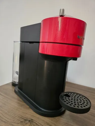 Nespresso Vertuo Next GCV1 vermelha - funcionando perfeitamente