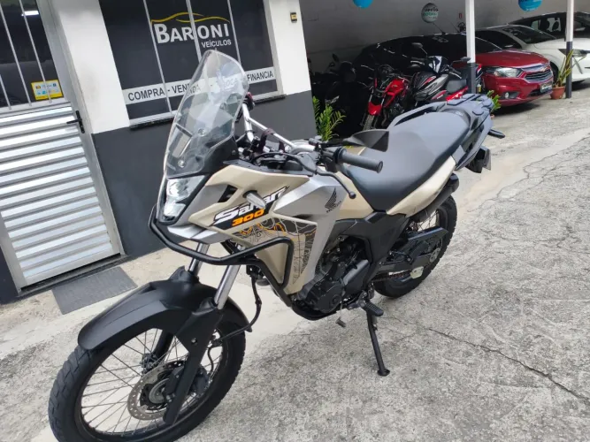 Sahara Adv 300 ano 2025 11mil km