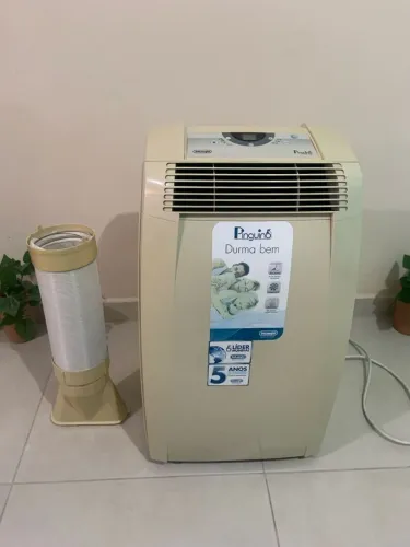 Ar Condicionado portátil Pinguino Pac C 105 usado
