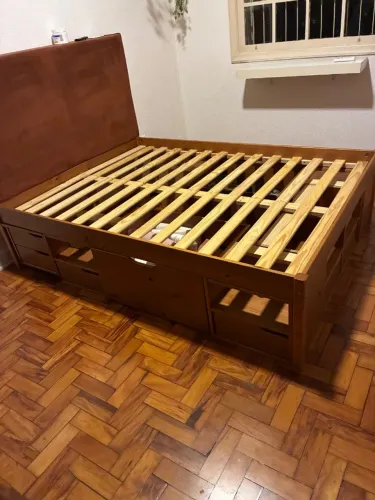 Cama de casal funcional
