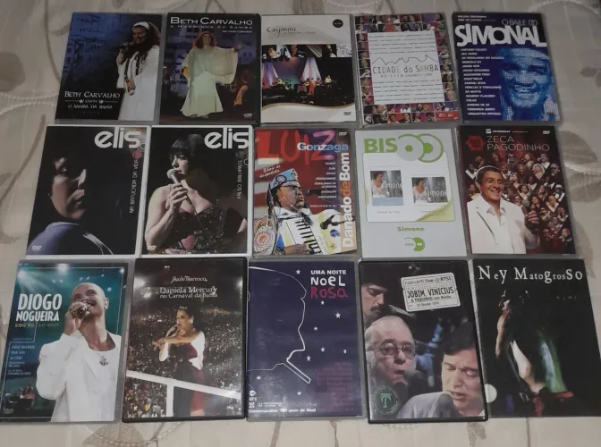 Varios cds e dvds de samba,mpb ,axé,pagode..