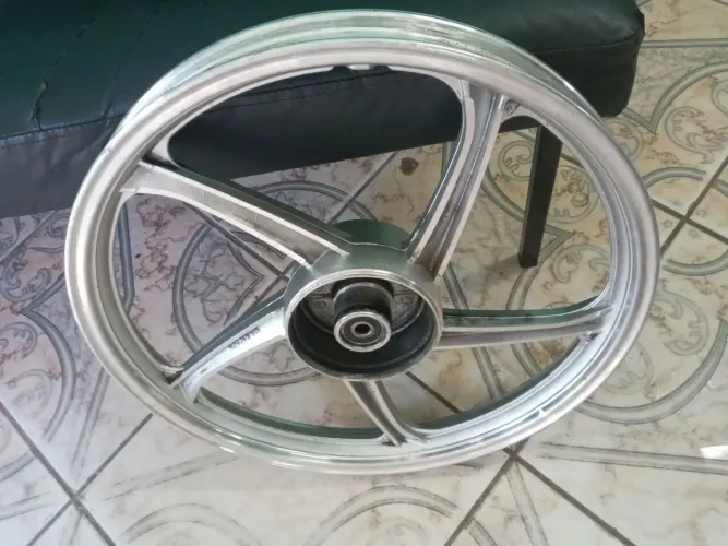 Roda traseira da moto  khrisma  50cc  - 1.6 × 17 .