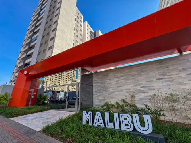 Apartamento para alugar no Edifício Malibu, região Sul de Londrina/PR, com 3 quartos e sac