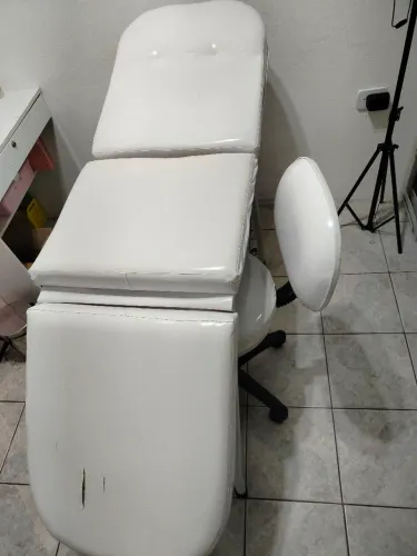 Maca de estética com mocho