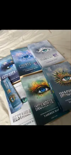 Livros estilhaça-me