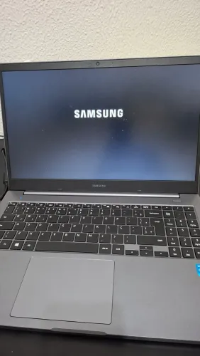 Notebook Samsung Book 550XDA - Ótimo Estado | Windows 11 Original
