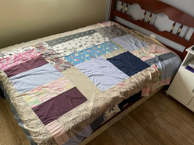 Cama casal com colchão