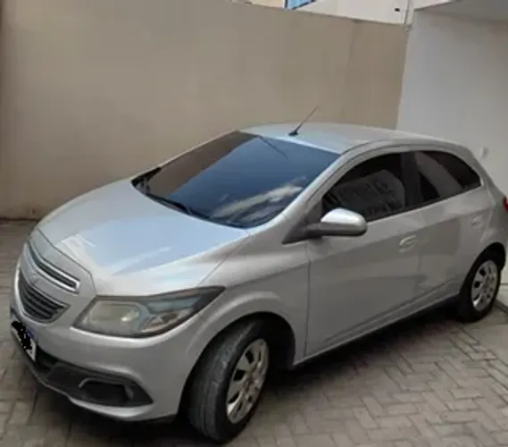 Chevrolet Onix Hatch LTZ 1.4 8V Flex Power Mec. 4P 2015