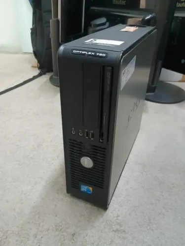 Micro-02: Desktop Torre Dell Optiplex 780 Processador: Intel Core 2 Duo 3GHz Memória: DDR3