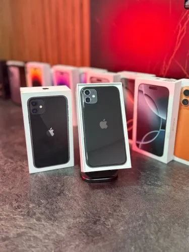 iPhone 11 todo original 64 tb