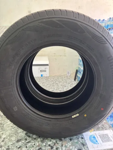 Pneus DELMAX novos