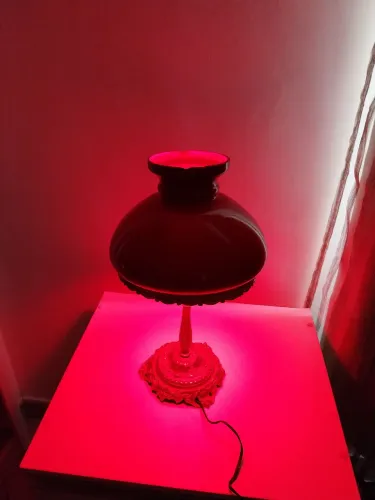 VENDO ABAJUR ANTIGO PINTADO