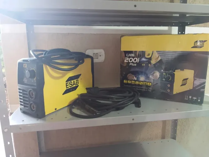 Maquina de solda 220v