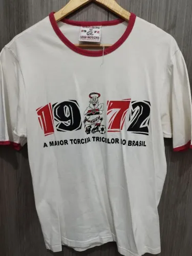 Camisa torcida independente