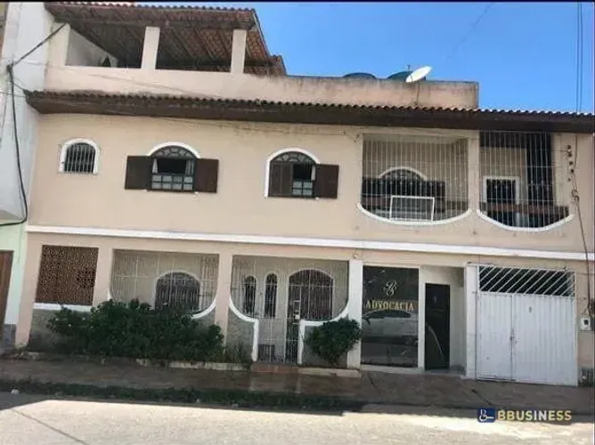 Casa à venda no Parque Jardim Carioca com 5 quartos, sendo 1 suíte - Campos dos Goytacazes