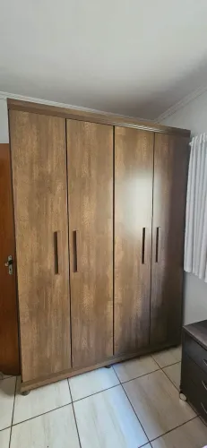 Guarda Roupa 4 portas