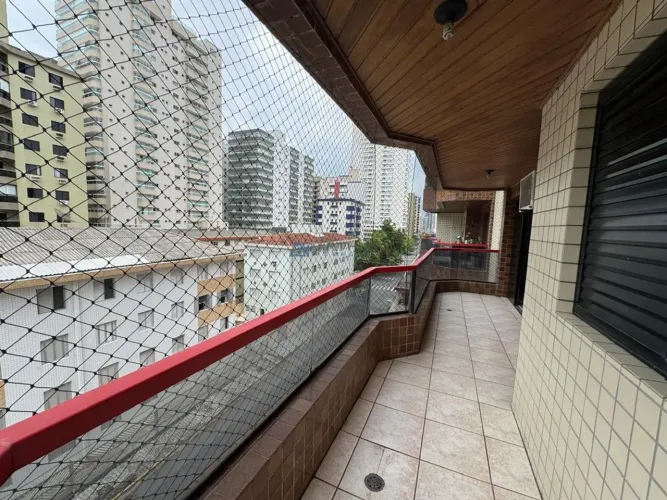 Apartamento à venda em Praia Grande no Forte com 3 dormitórios, 2 suítes, 240 m²