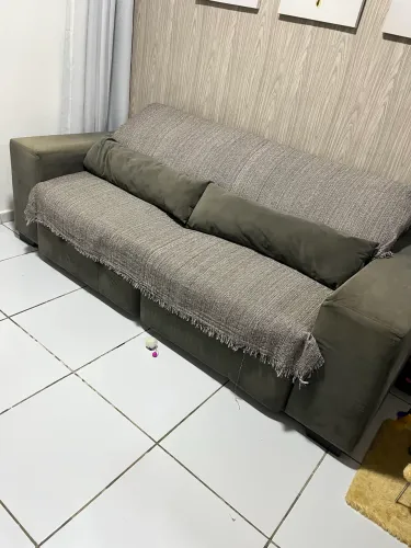 Sofá retrátil usado no precinho
