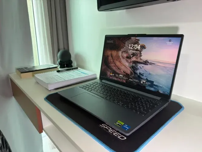 Notebook Gamer Lenovo LOQ-e (RTX 3050 6GB / 16GB DDR5) - NA GARANTIA!