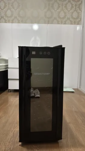 Adega Brastemp 12 Garrafas com painel touch