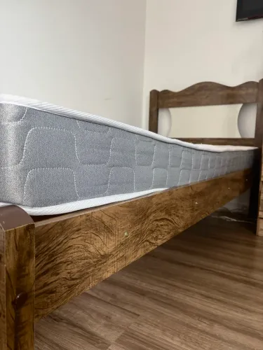 Cama de Solteiro + Colchão em Perfeito Estado | Praticamente Sem Uso