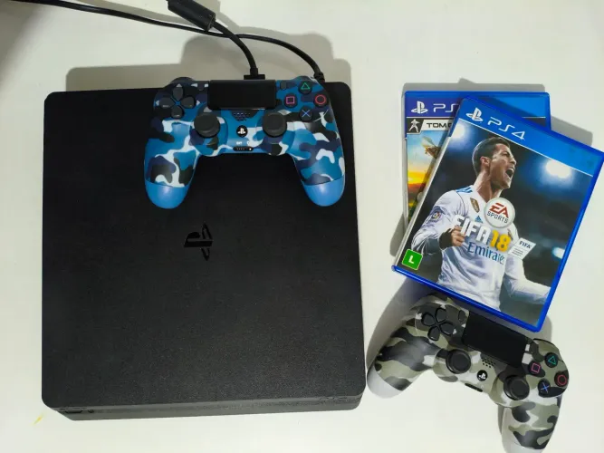 PS4 Slim 500GB Completo + 2 Controles + 2 Jogos