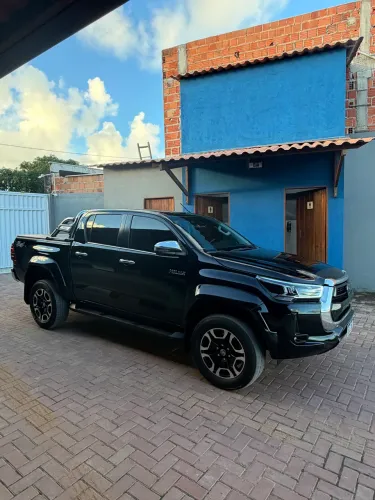 Toyota Hilux CD SRX Plus 4X4 2.8 TDI Die. Aut. 2024