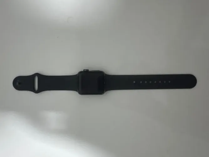Apple Watch Series 3 GPS - 42 mm - pulseira esportiva preta 