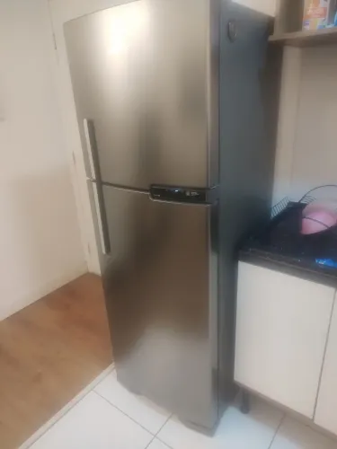 Geladeira Brastemp inox 375L em ÓTIMO ESTADO!