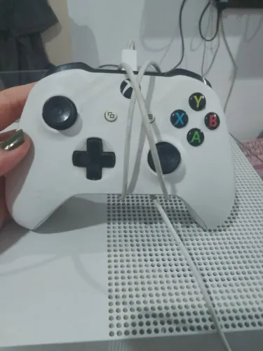 Vendo Xbox One S