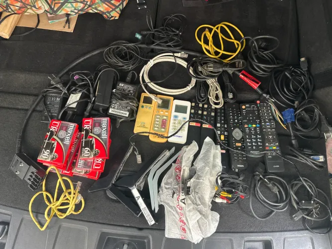 Cabos diversos e controles de ar e tve cabo de cooktop