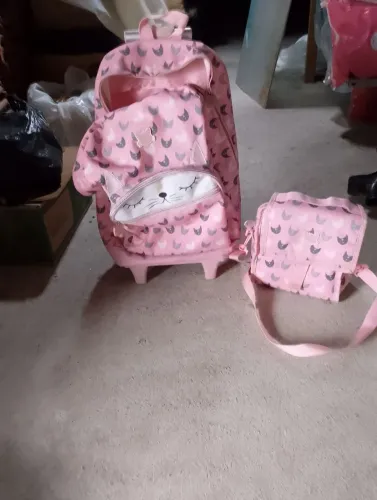 Mochila original com rodinhas e lancheira
