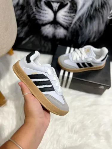 Promoção Tênis Adidas infantil