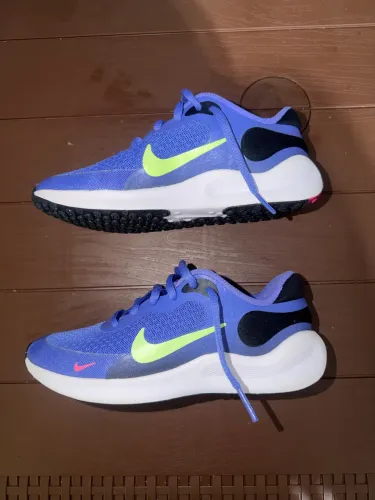 Tênis Nike Revolution 7 GS infantil