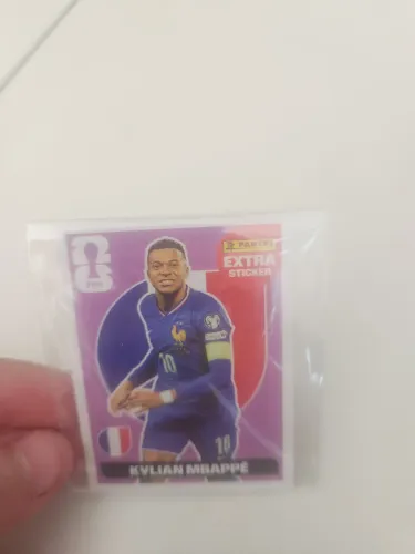 Figurinha legend Mbappé bordo