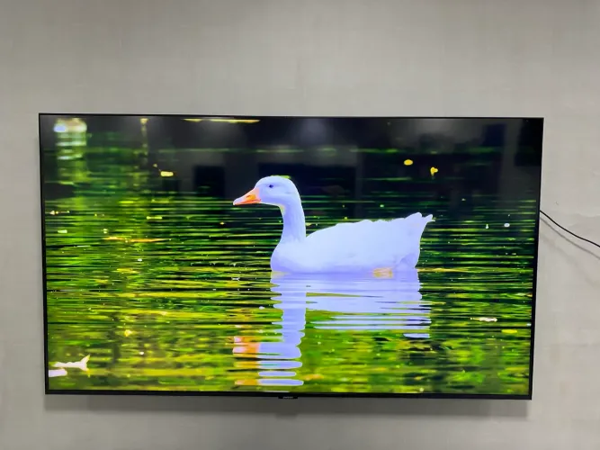 Televisor Samsung smart TIZEN 4k 50 polegadas 