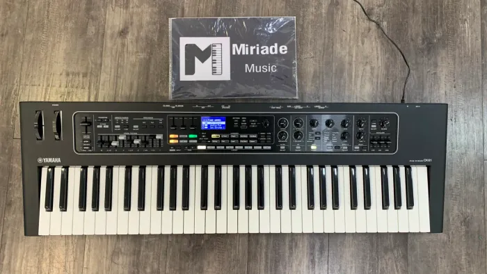 YAMAHA CK 61