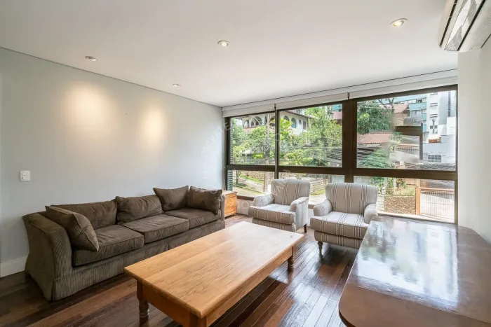 Apartamento Garden semimobiliado para alugar no Mon't Serrat com 2 quartos (1 suíte)