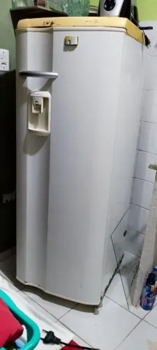 Geladeira electrolux
