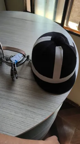 Espora de vaquejada é capacete de vaquejada nunca foram usadas 