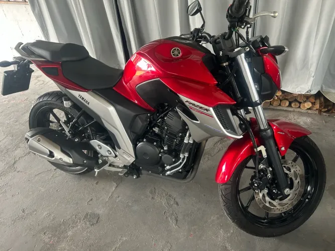 Fazer 250